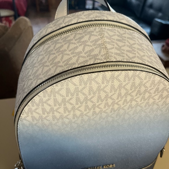 Brand new MK Ombré backpack - Picture 2 of 8
